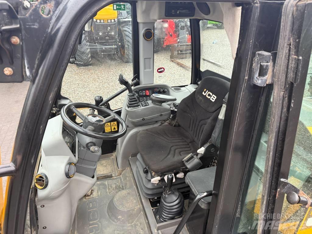 JCB TM 320 Farming telehandlers
