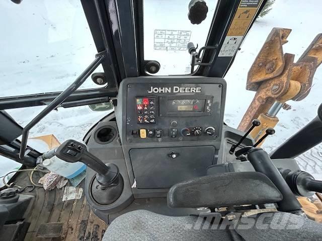 John Deere 710 K TLB's