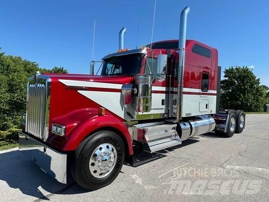 Kenworth W 900 Truck Tractor Units