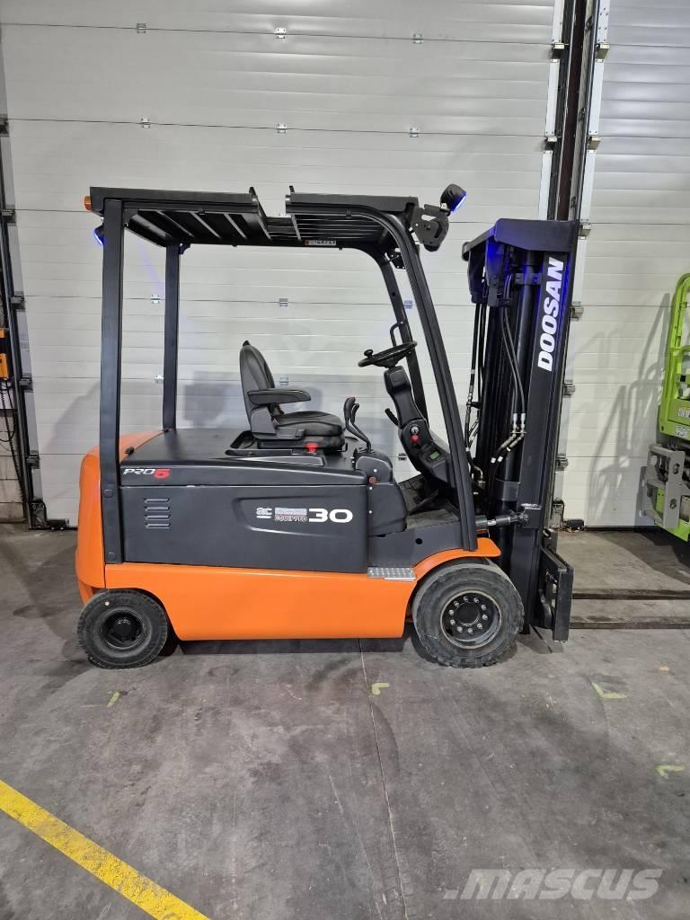 Doosan B 30 X-5 Electric forklift trucks