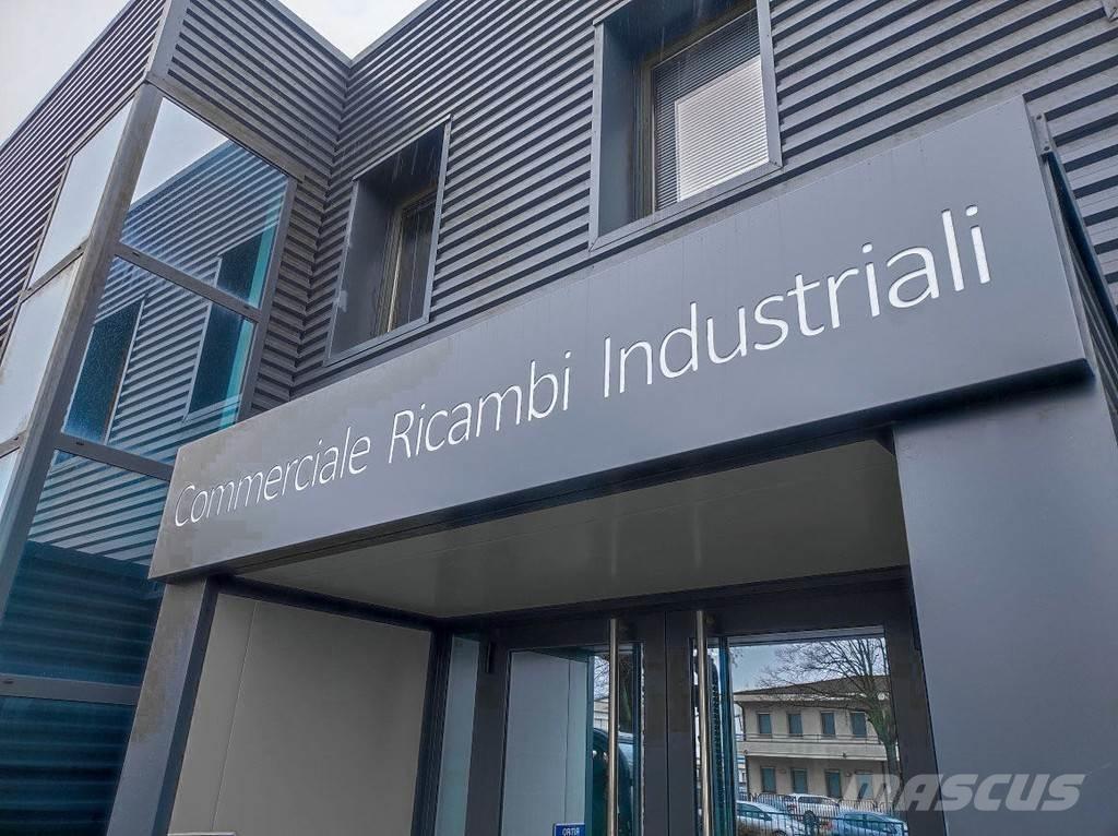 MAN DAY CAB Cabins and interior