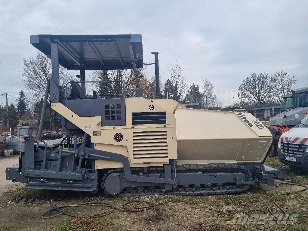 ABG Titan 7820 Asphalt pavers