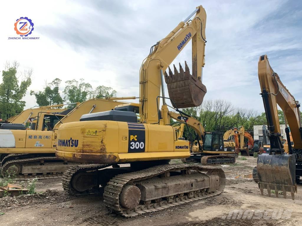 Komatsu PC 300 Crawler excavators