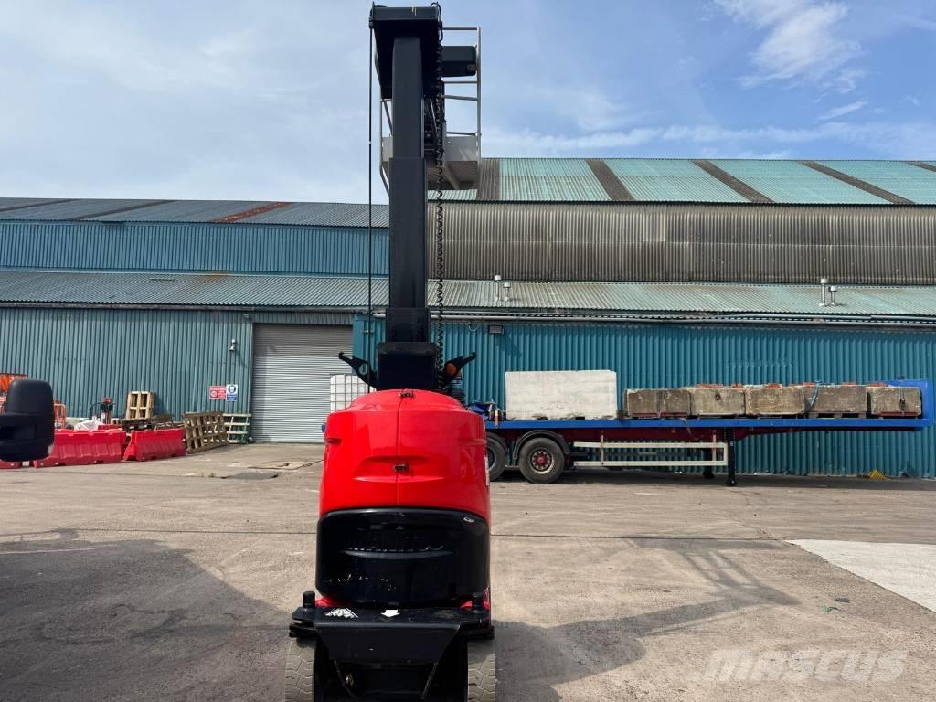 Manitou 100 VJR Vertical mast lifts