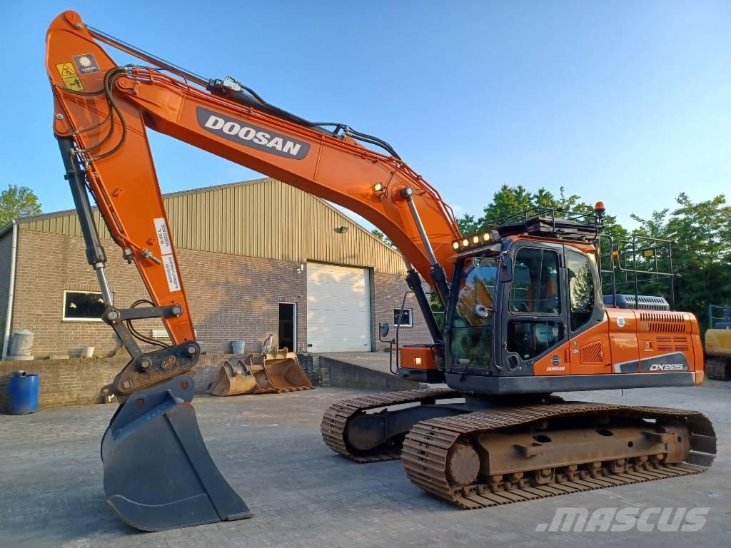 Doosan DX 225 LC-5 Crawler excavators