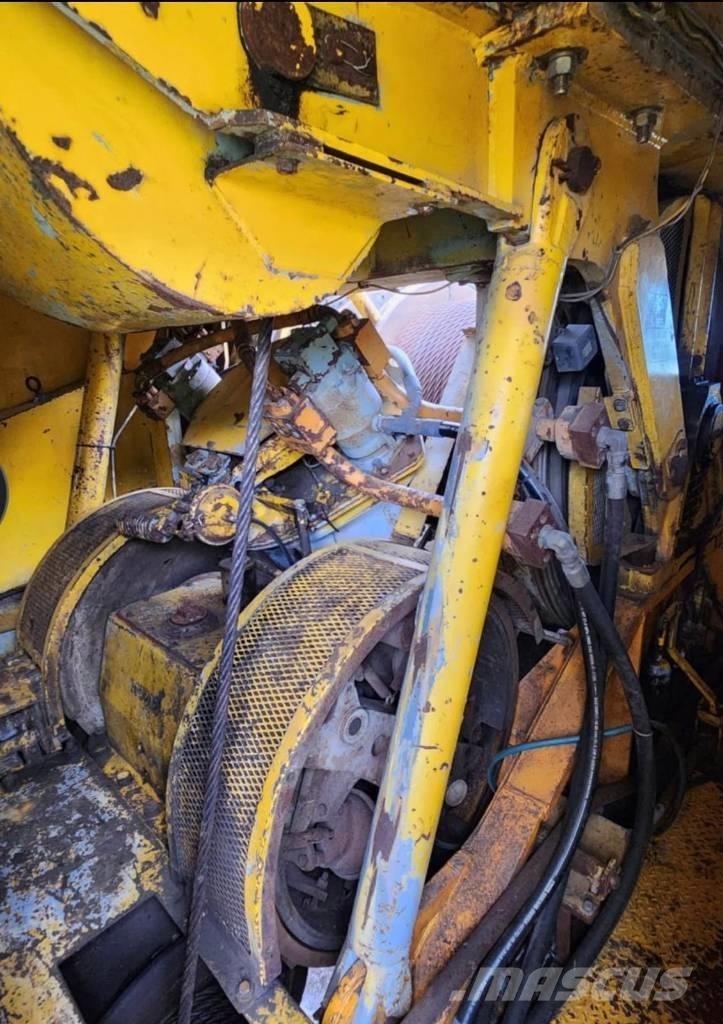 American 9299 Tracked cranes