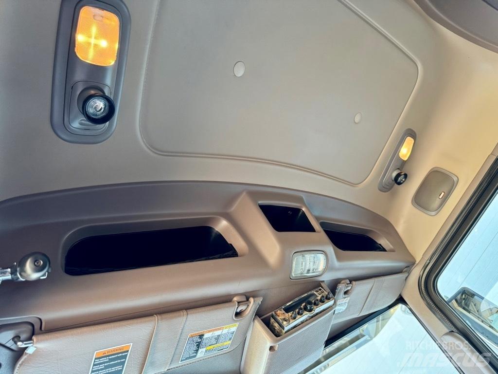 Peterbilt 389 Truck Tractor Units
