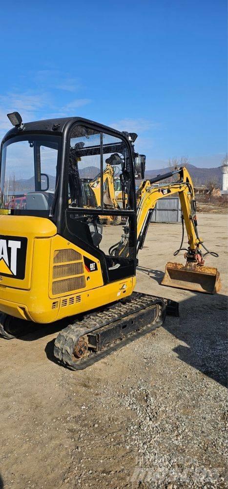 CAT 302.2 D Mini excavators < 7t