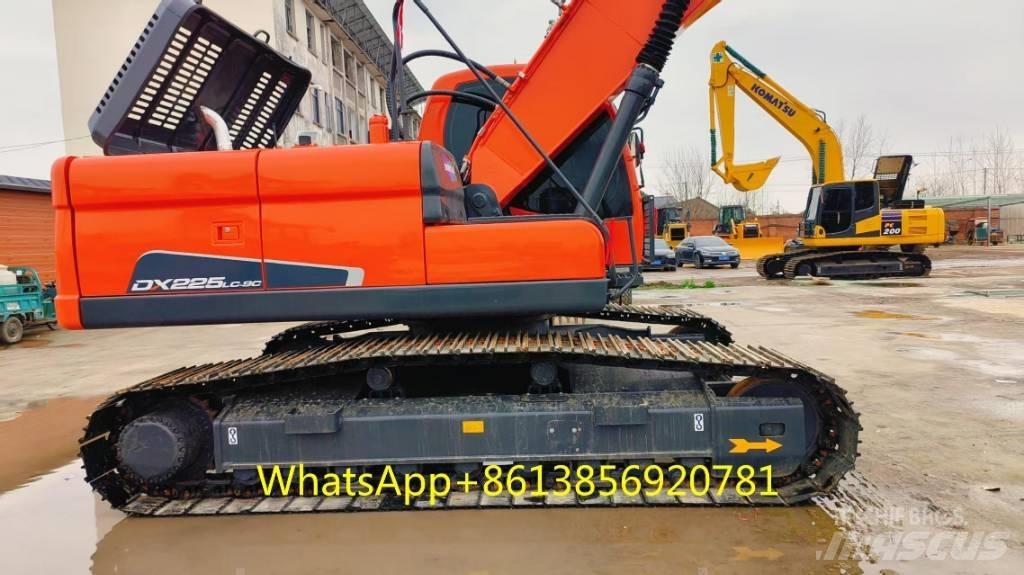 Doosan DX 225 Crawler excavators