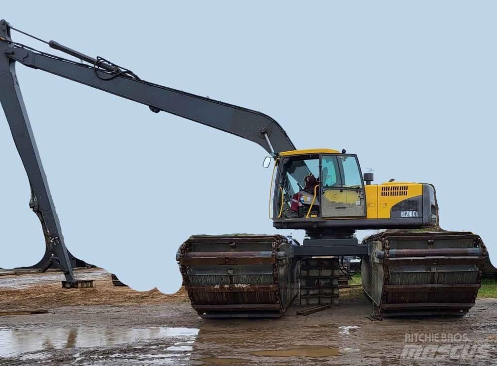 Volvo EC 210 C L Amphibious Excavators