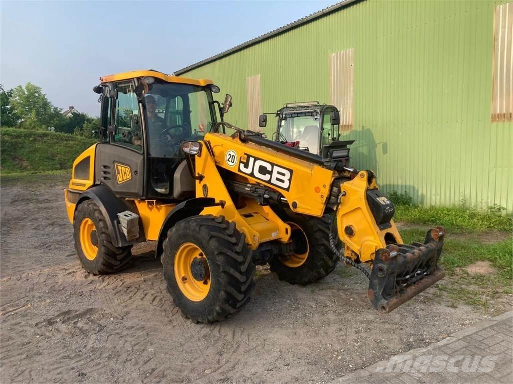 JCB TM 220 Farming telehandlers