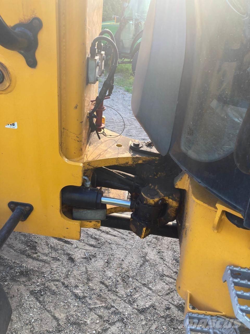 JCB TM 220 Farming telehandlers
