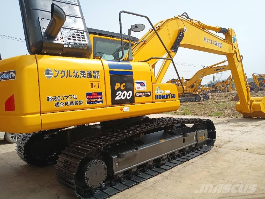Komatsu PC200-8 Crawler excavators