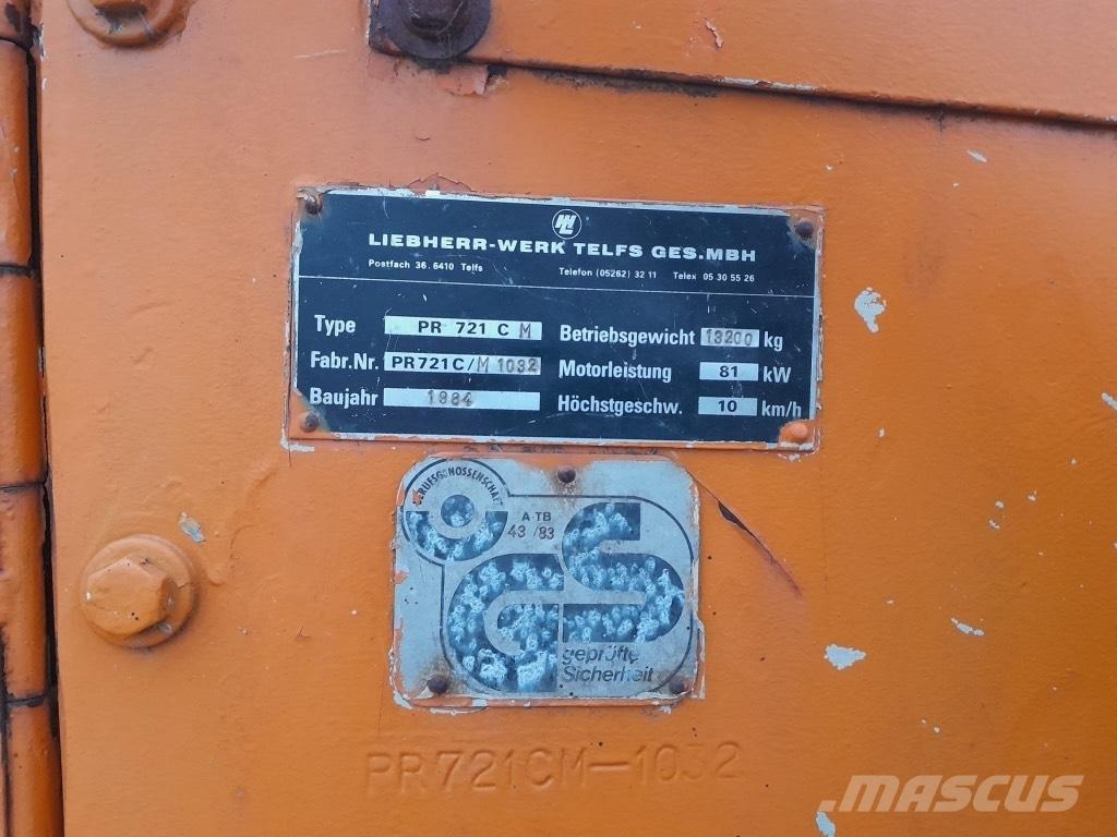 Liebherr PR 721 C Crawler dozers