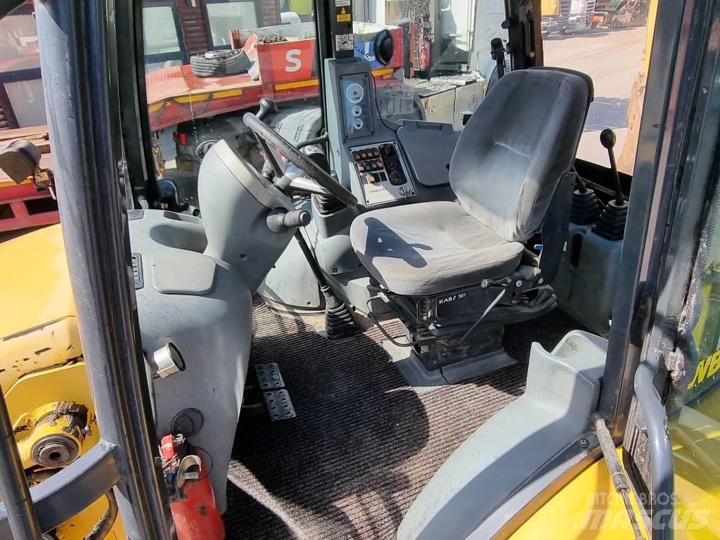 Komatsu WB 93 S-5EO TLB's
