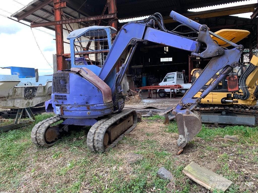 Komatsu PC28UU-2 Mini excavators < 7t