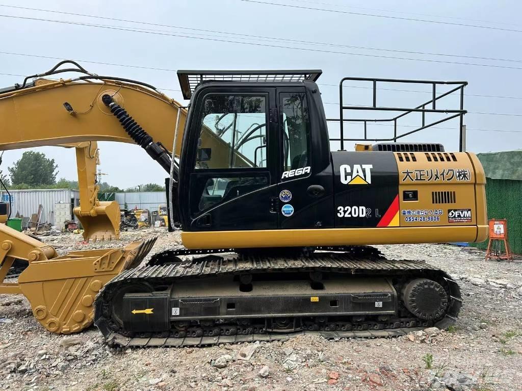 CAT 320 D2L Midi excavators  7t - 12t