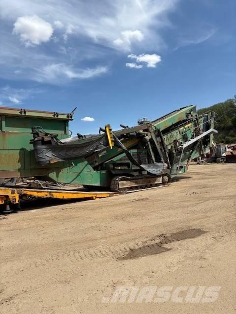 McCloskey S130 Mobile screeners