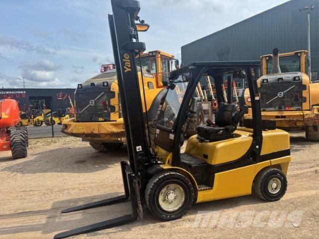 Yale GDP 35 VX Diesel trucks