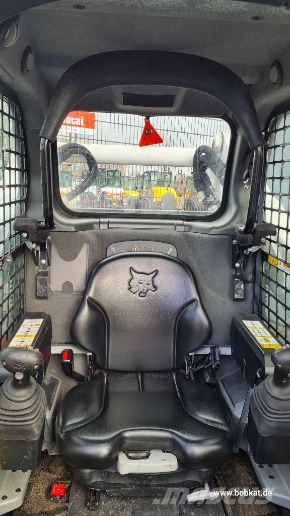 Bobcat T 770 Crawler FEL's