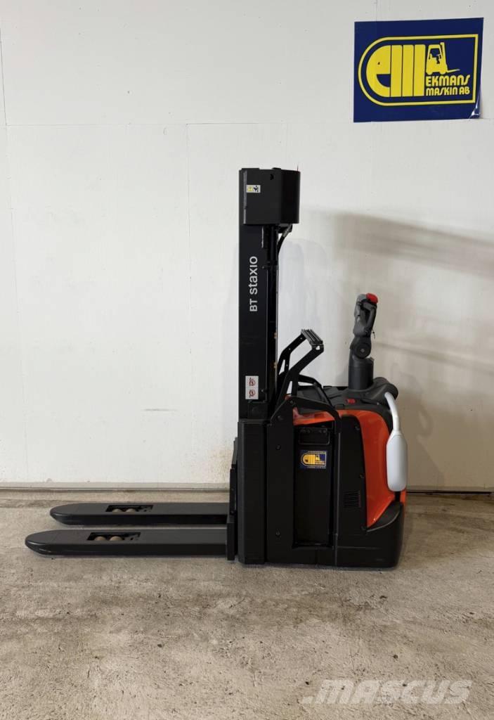 BT truck SPE 140L Pedestrian stacker