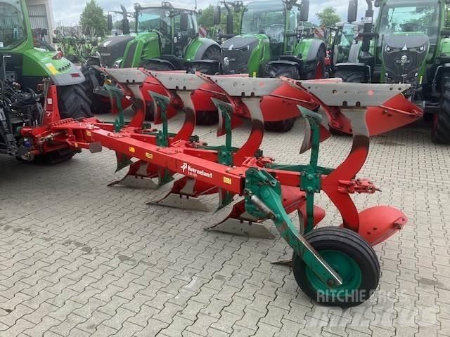 Kverneland EM 100 Ploughs
