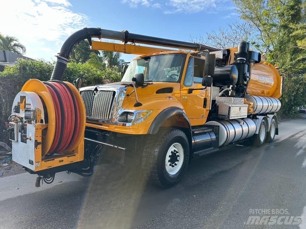 International 7600 Sewage disposal Trucks