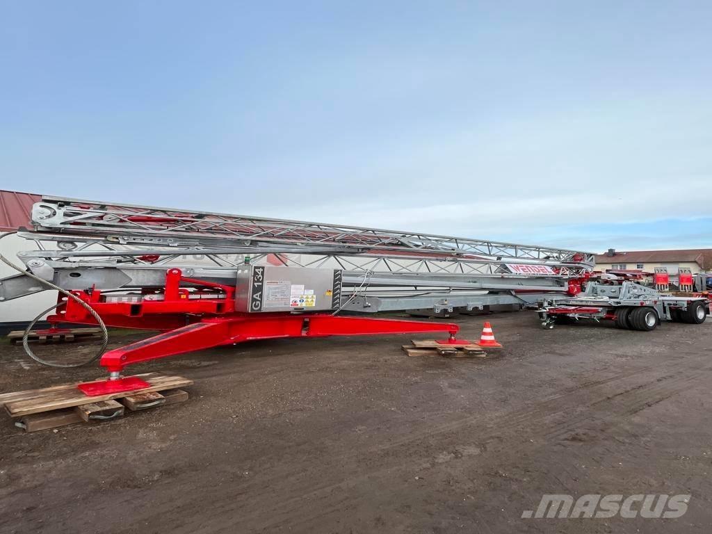FB GRU GA 134 Tower cranes