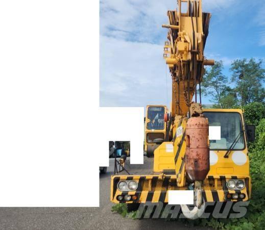 Hyundai HC 25 Tracked cranes