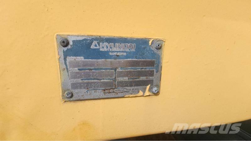 Hyundai HC 25 Tracked cranes