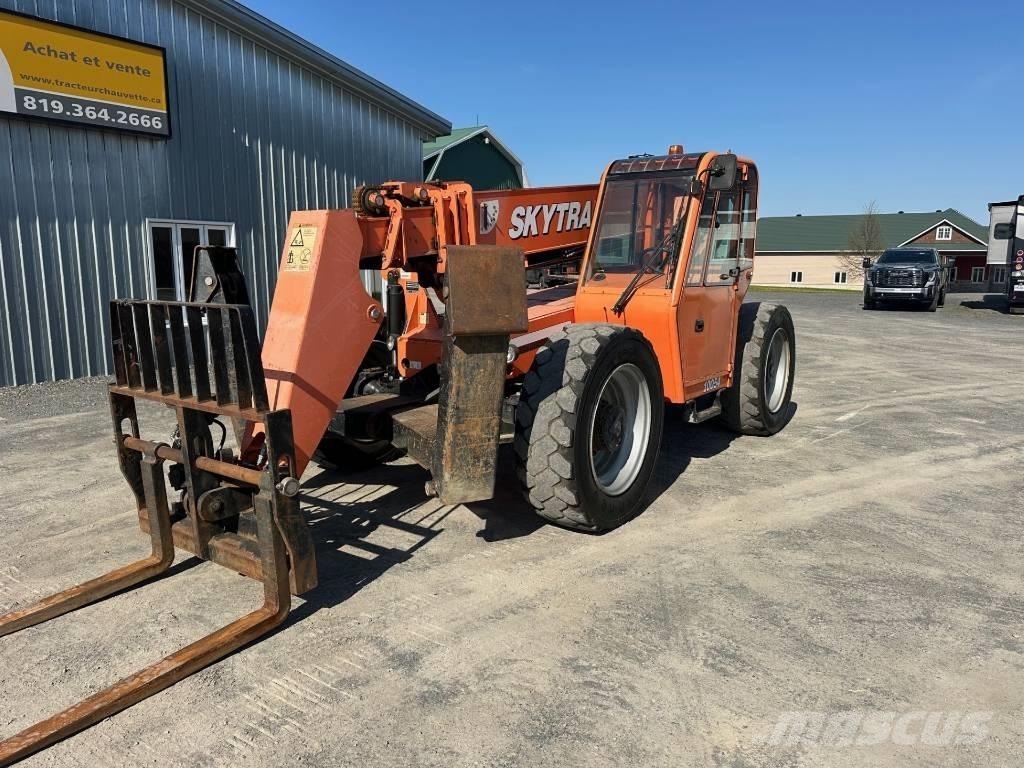 SkyTrak 10054 Telescopic handlers
