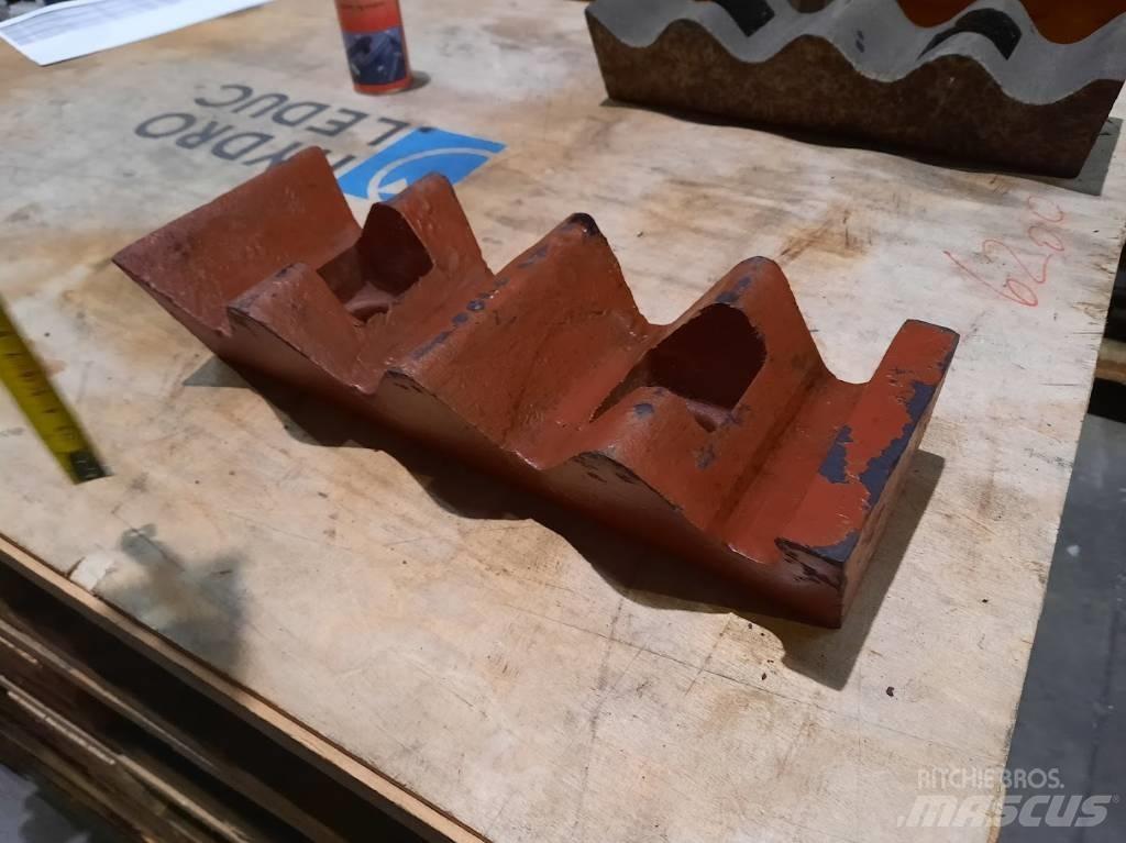 Pegson 800x550 Crushers