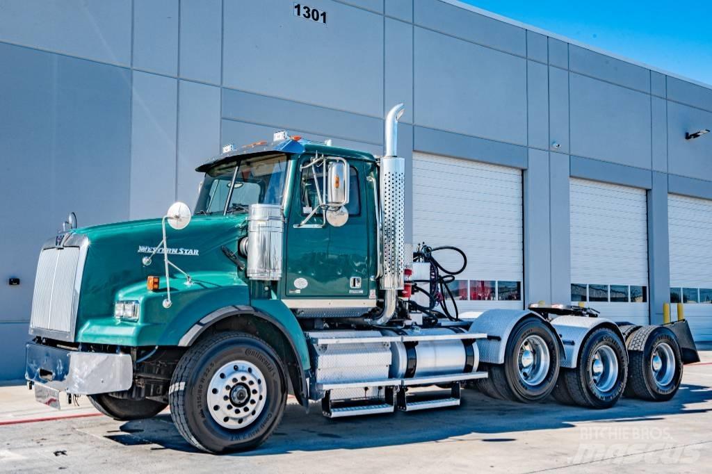 Western Star 4900 SB Truck Tractor Units