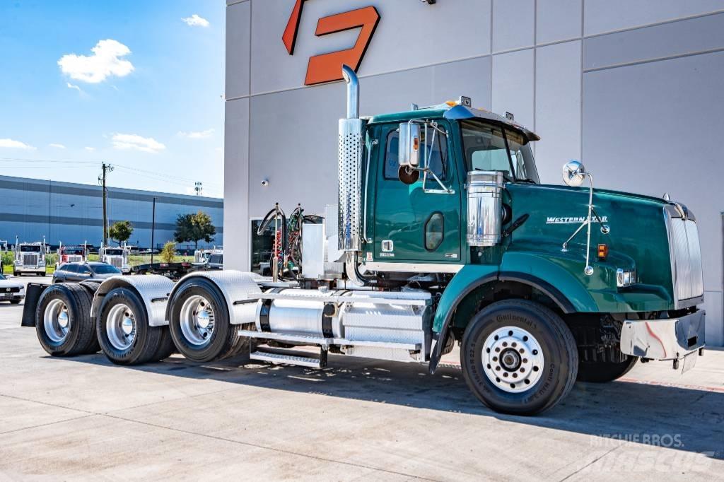 Western Star 4900 SB Truck Tractor Units