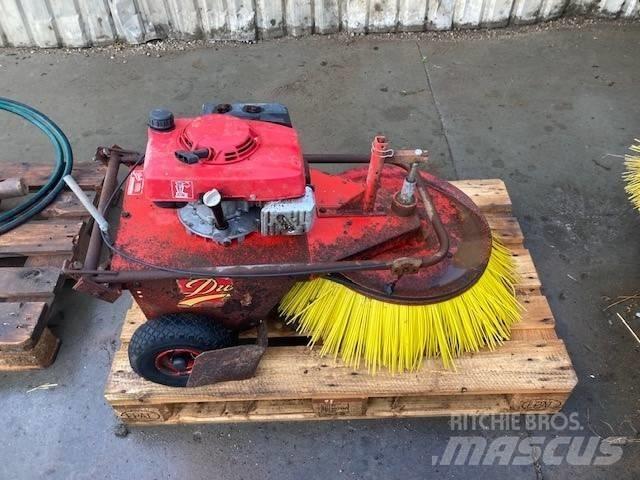 Duks fliserenser Other farming machines