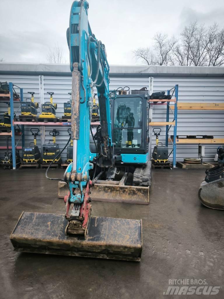 Airman AX55u Mini excavators < 7t