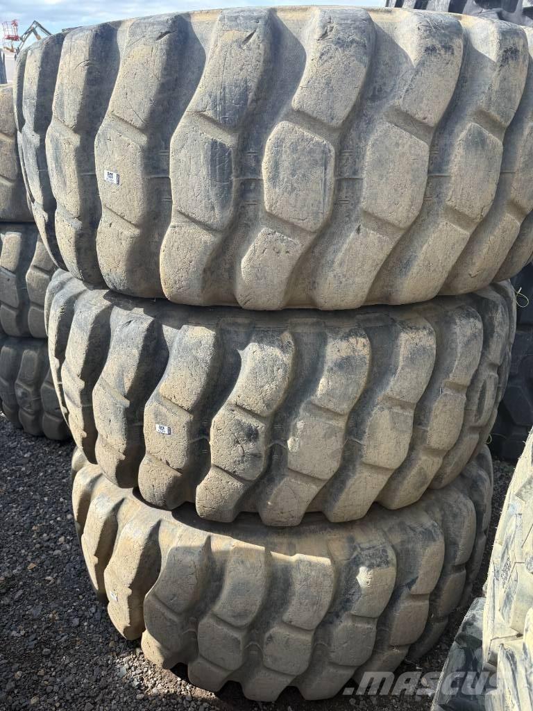 Bridgestone 23.5R25 Tyres, wheels and rims