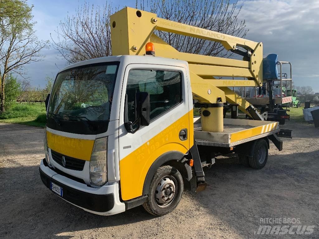 Socage DA320 Truck mounted aerial platforms
