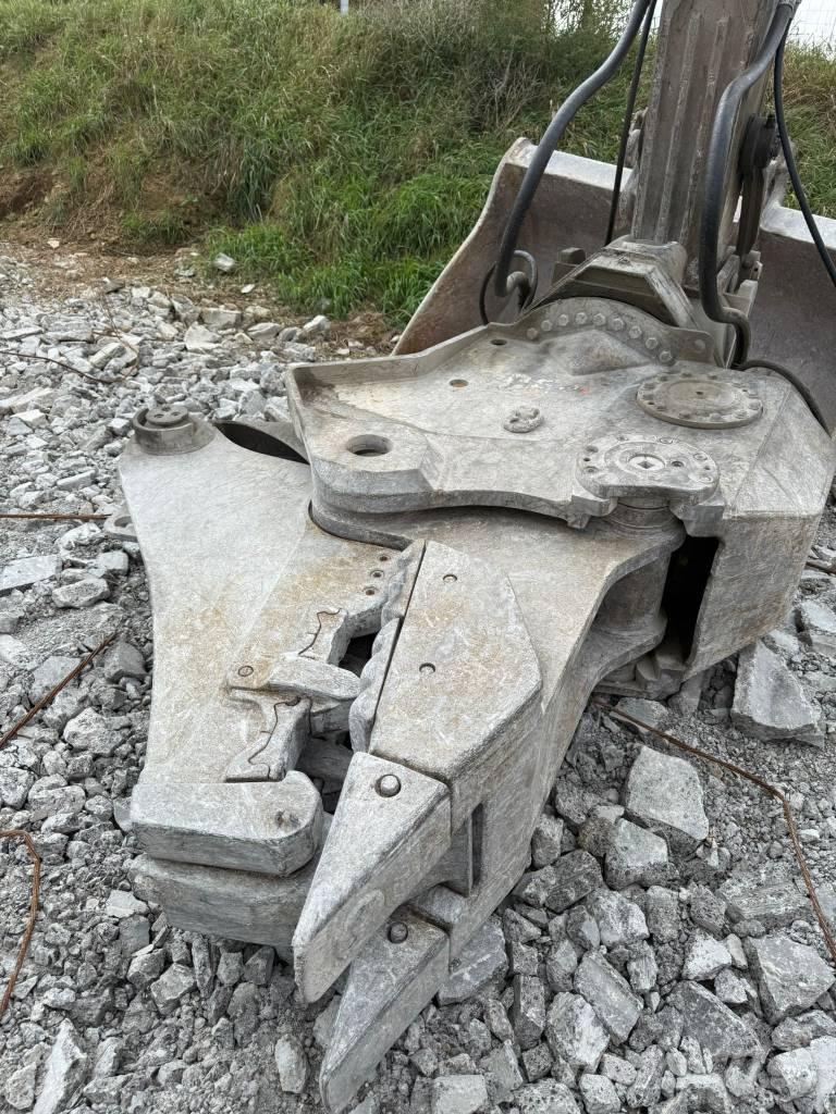 CAT MP 324 Crushers