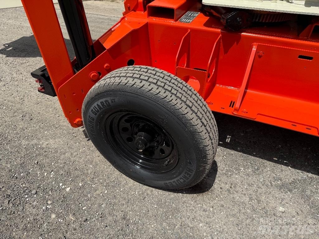 JLG T 500 J Trailer mounted aerial platforms