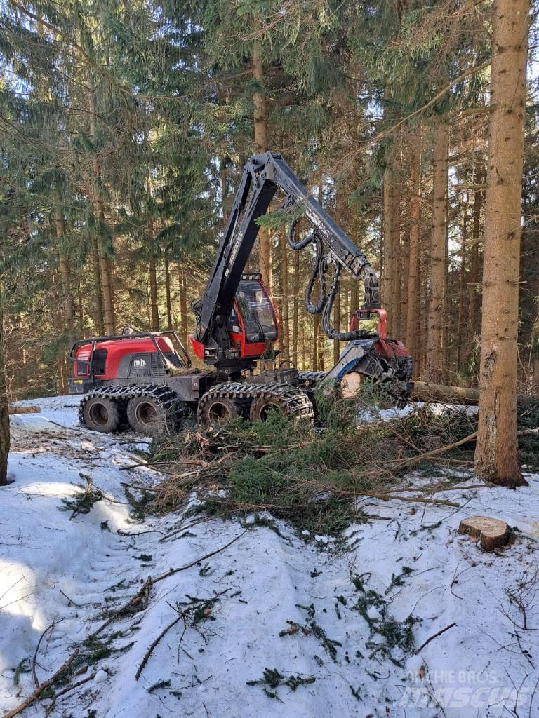 Komatsu 931 XC Harvesters