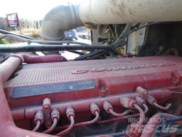 Western Star 4900 SA Truck Tractor Units
