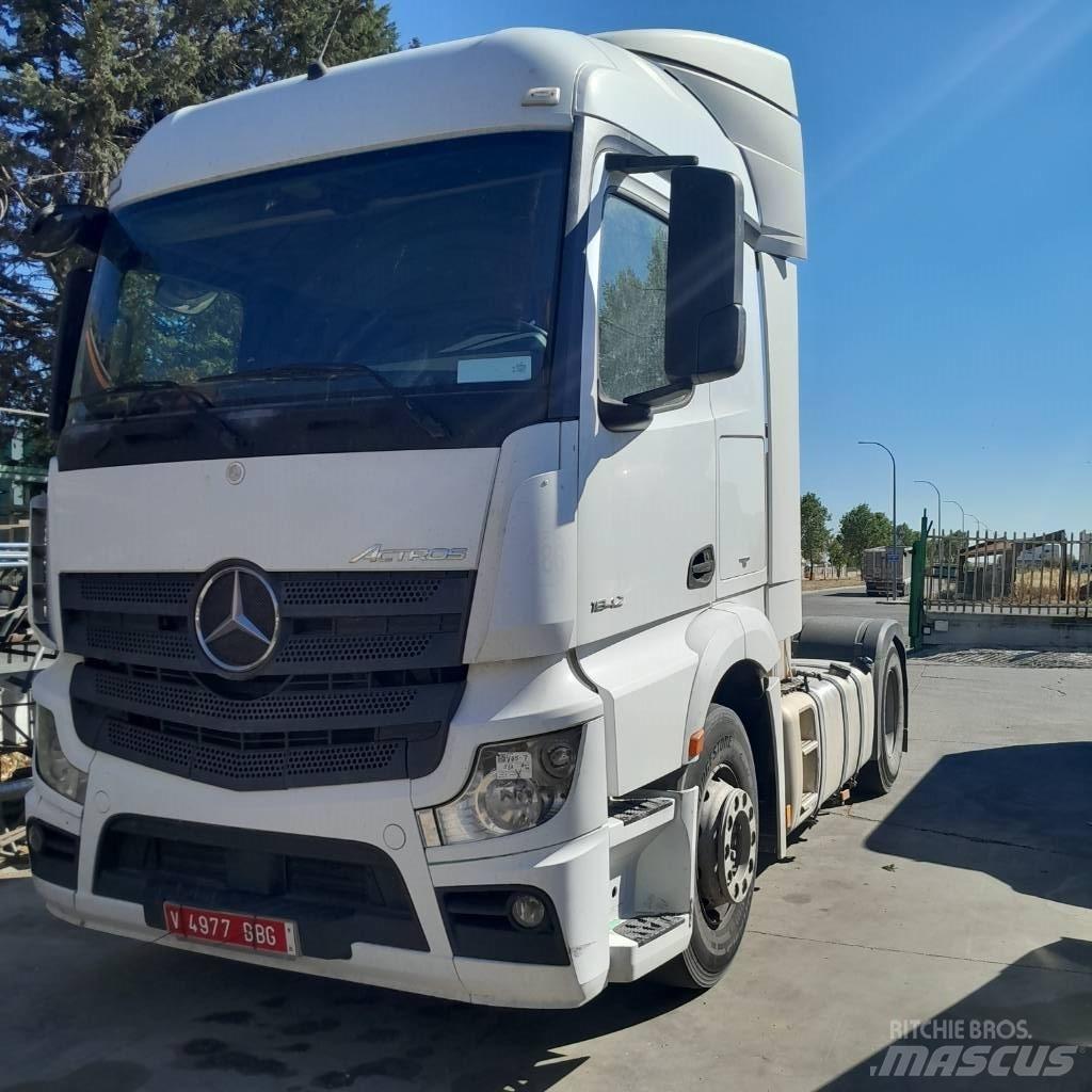 Mercedes-Benz 1842 Truck Tractor Units