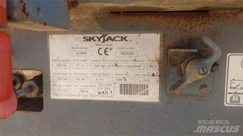 SkyJack SJIII4620 Scissor lifts