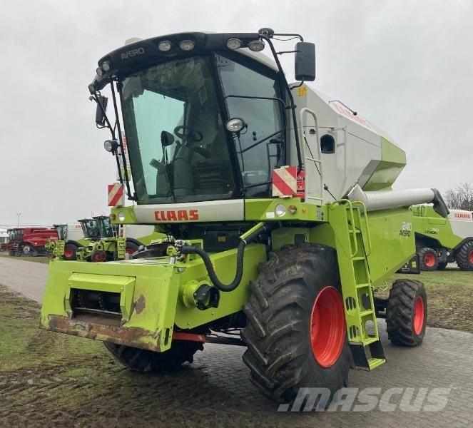 CLAAS AVERO 240 Combine harvesters