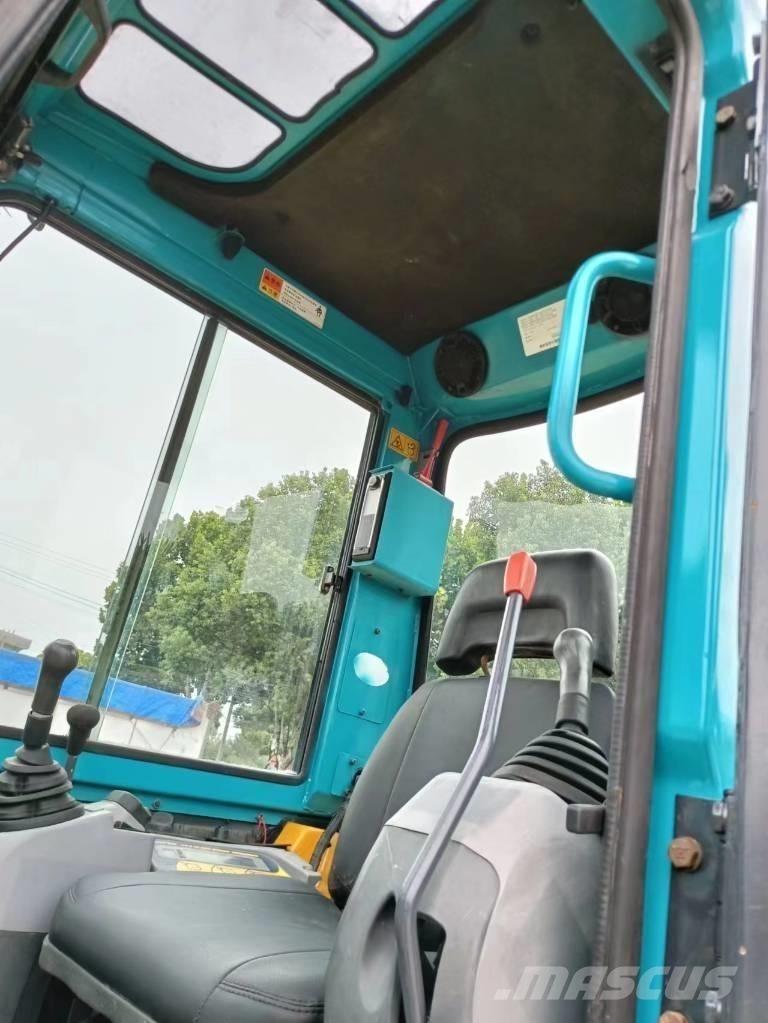 Kubota 155 Crawler excavators