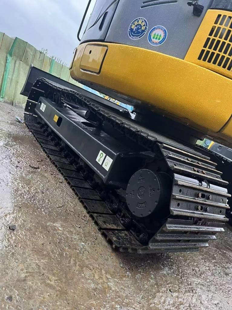 Komatsu PC 78 Crawler excavators