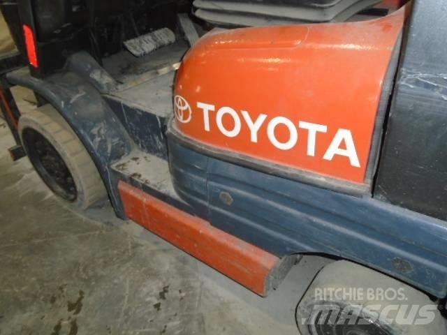 Toyota 52-6 FG U 30 Rough terrain truck