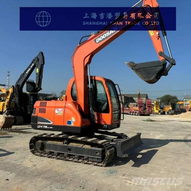 Doosan DX 75 Midi excavators  7t - 12t