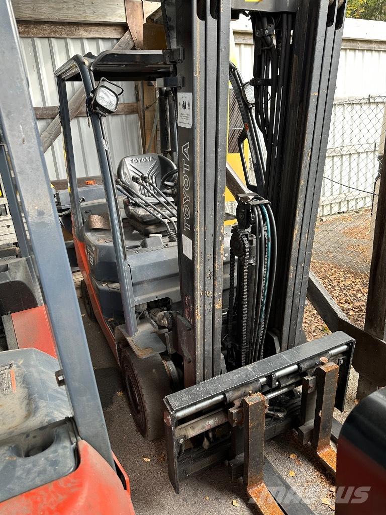 Toyota 02-8 FDF 18 Diesel trucks